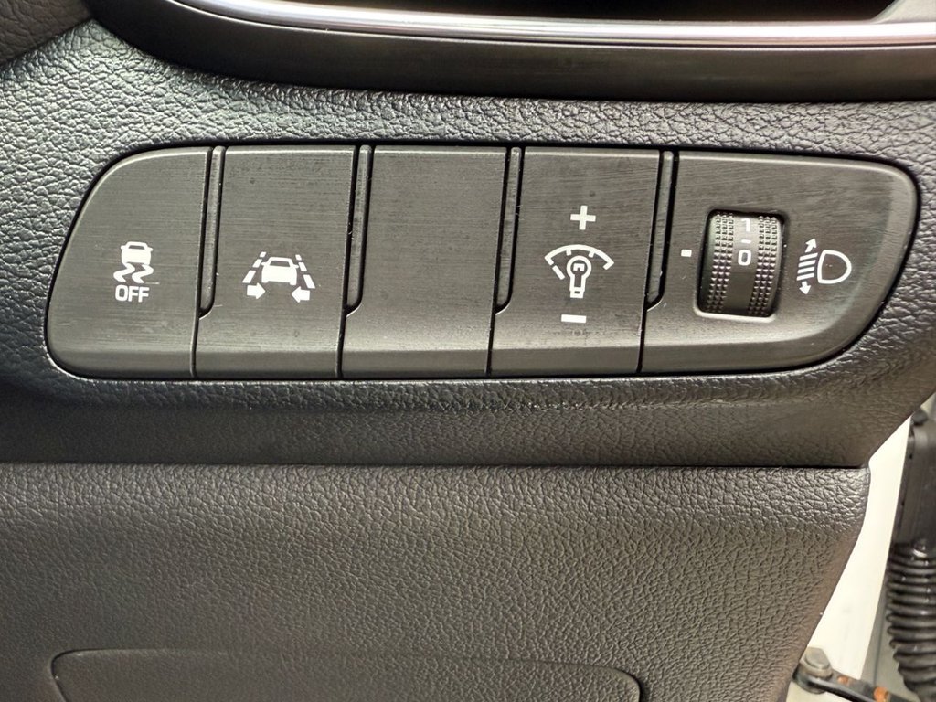 Used Hyundai i30 2018 for sale - 76429556: Photo 39