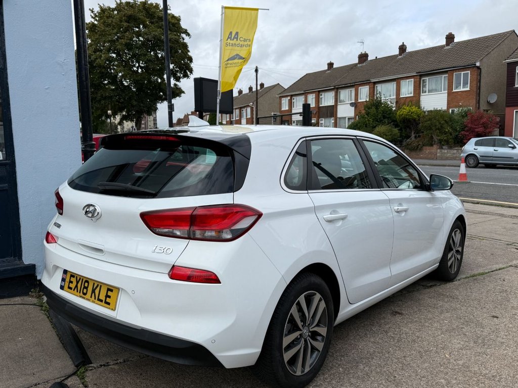 Used Hyundai i30 2018 for sale - 76429556: Photo 5