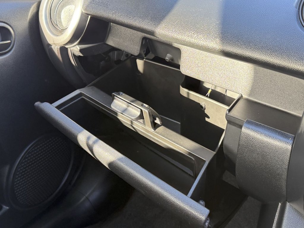 Used Mazda Mazda2 2009 for sale - 76784255: Photo 34