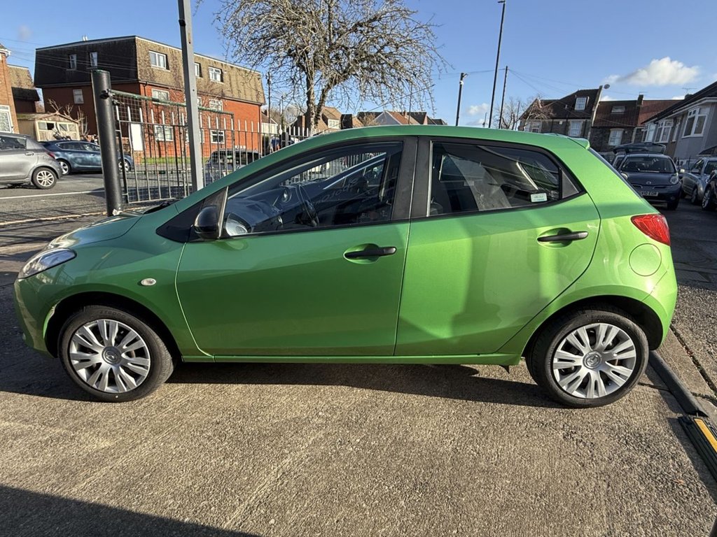 Used Mazda Mazda2 2009 for sale - 76784255: Photo 6