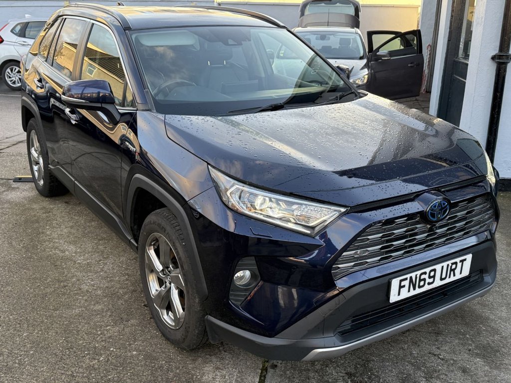 Used Toyota RAV4 2019 for sale - 77319576: Photo 2