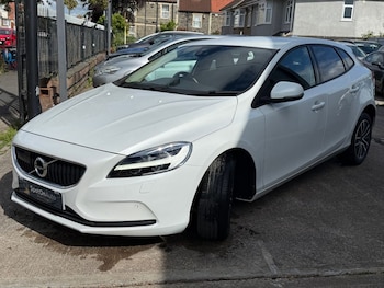 Used Volvo V40 2018 for sale - 78785990: Photo
