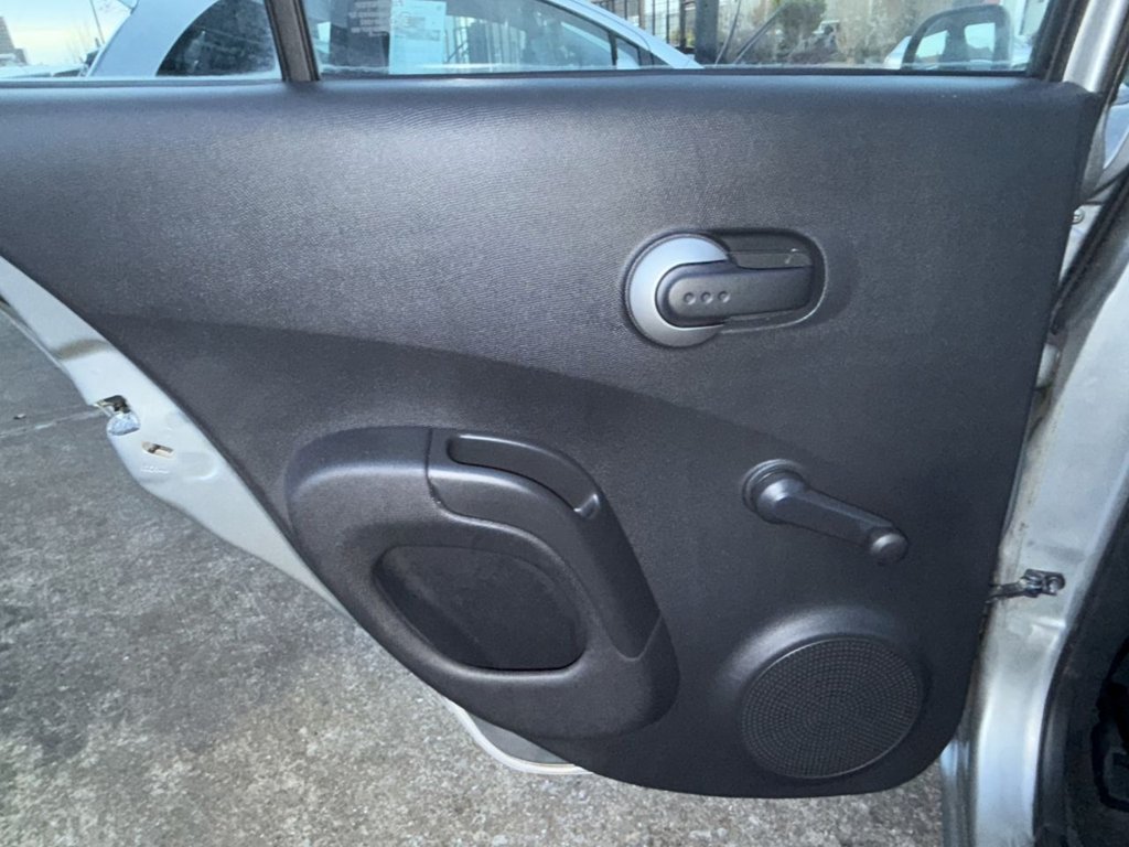 Used Nissan Micra 2010 for sale - 77084780: Photo 33