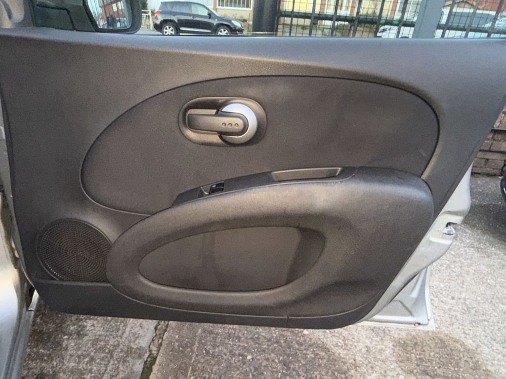 Used Nissan Micra 2010 for sale - 77084780: Photo 35