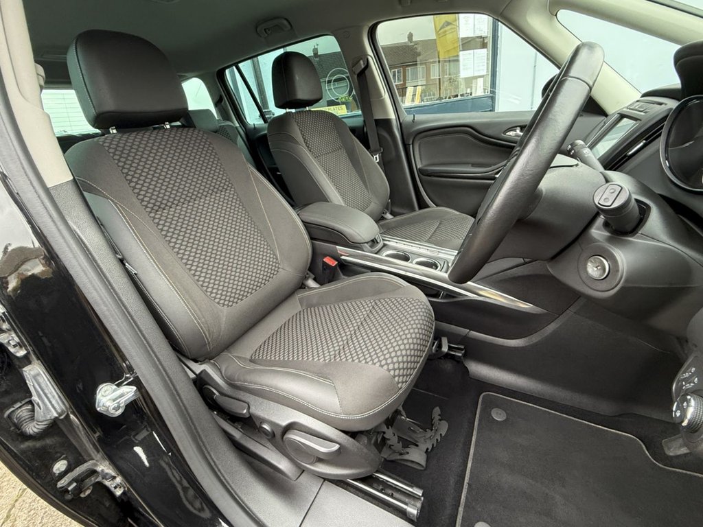 Used Vauxhall Zafira 2018 for sale - 76535858: Photo 25