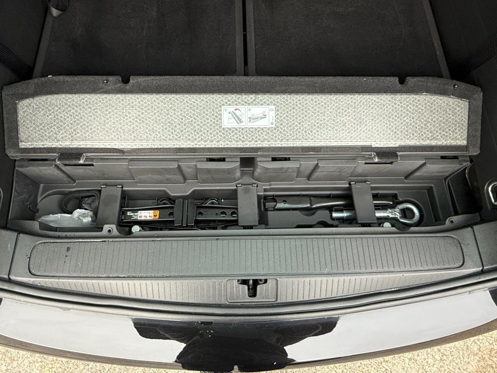 Used Vauxhall Zafira 2018 for sale - 76535858: Photo 34