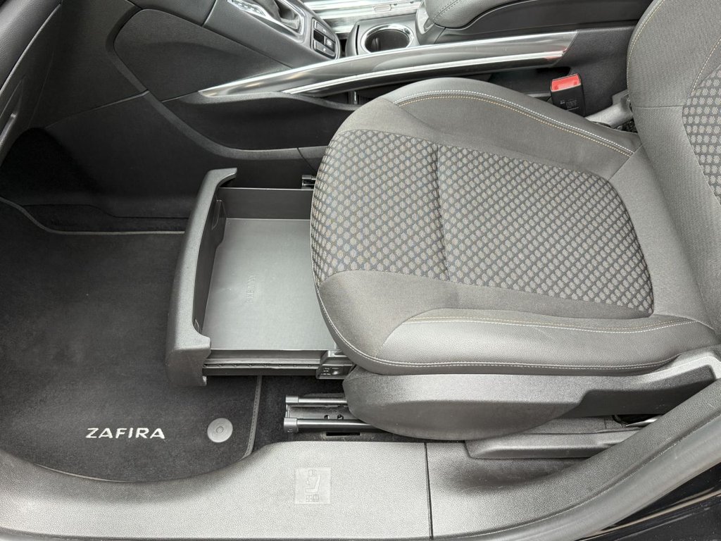 Used Vauxhall Zafira 2018 for sale - 76535858: Photo 50