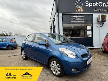 Used Toyota Yaris 2011 for sale - 76454543: Photo