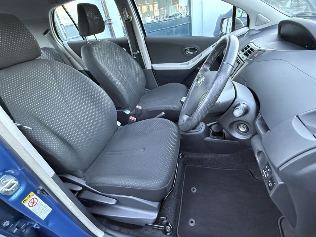 Used Toyota Yaris 2011 for sale - 76454543: Photo 26