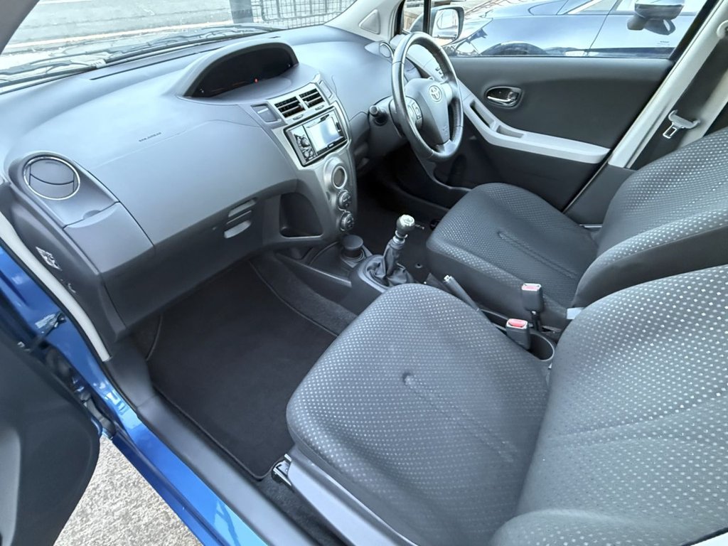 Used Toyota Yaris 2011 for sale - 76454543: Photo 28