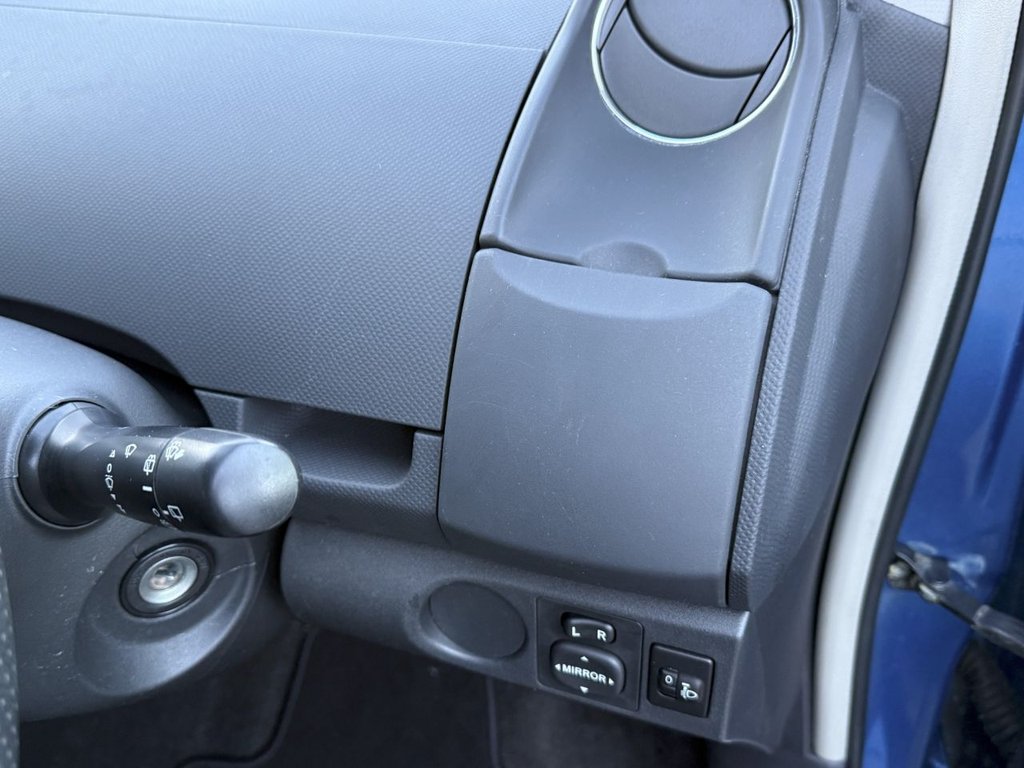 Used Toyota Yaris 2011 for sale - 76454543: Photo 43