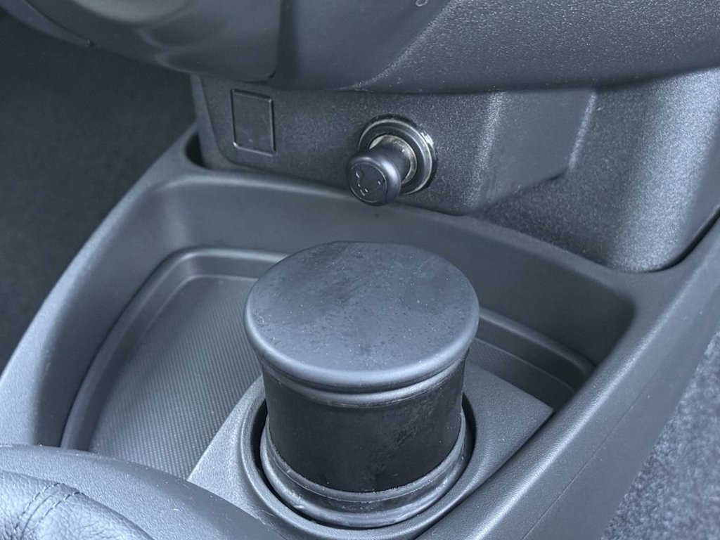 Used Toyota Yaris 2011 for sale - 76454543: Photo 48