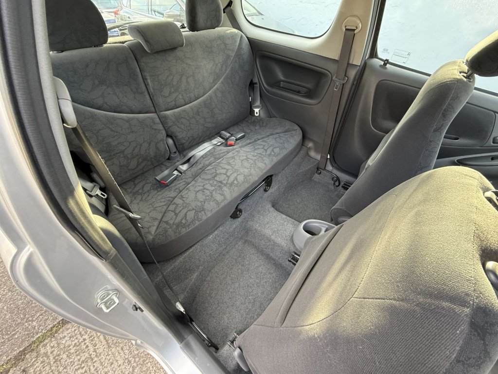 Used Toyota Yaris 2003 for sale - 77084794: Photo 15