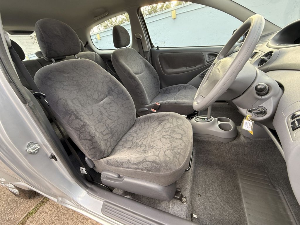 Used Toyota Yaris 2003 for sale - 77084794: Photo 26