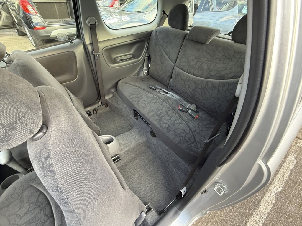 Used Toyota Yaris 2003 for sale - 77084794: Photo 30