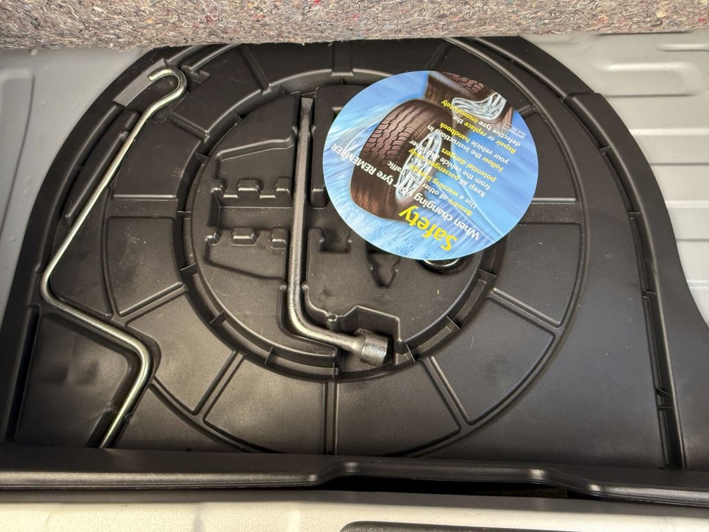 Used Toyota Yaris 2003 for sale - 77084794: Photo 33