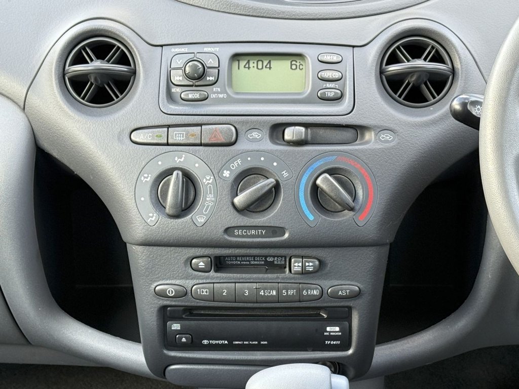 Used Toyota Yaris 2003 for sale - 77084794: Photo 9