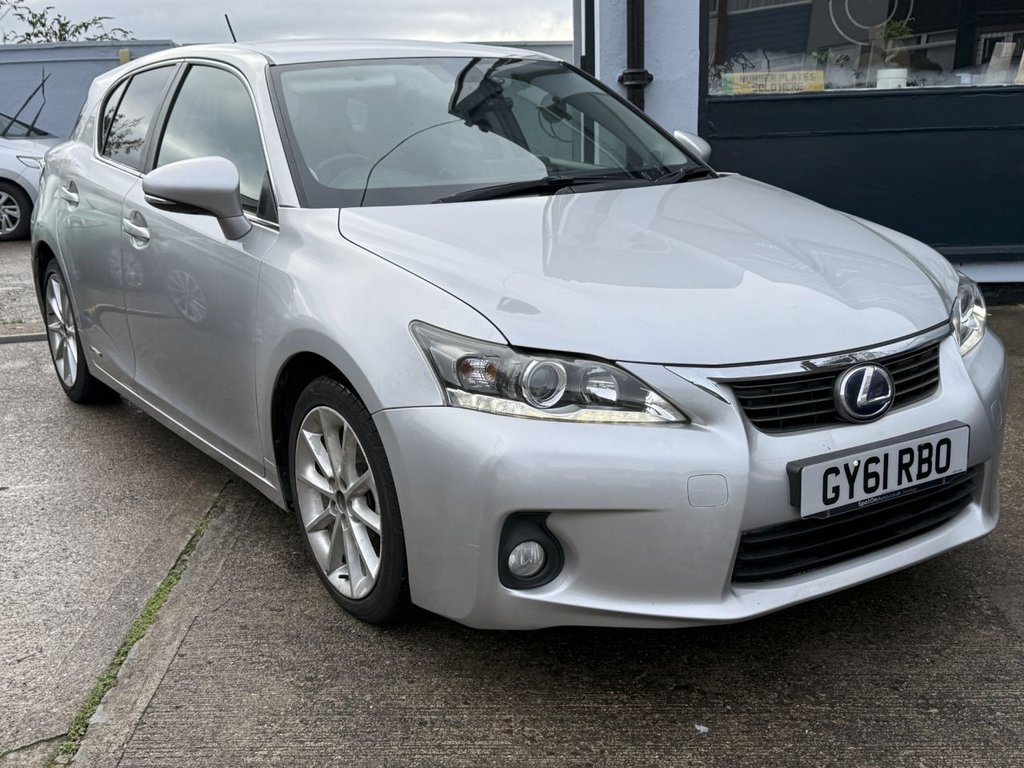 Used Lexus CT 2011 for sale - 76665726: Photo 2