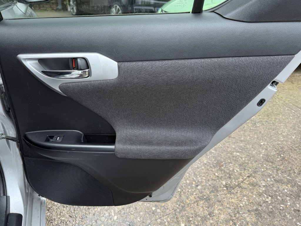 Used Lexus CT 2011 for sale - 76665726: Photo 31