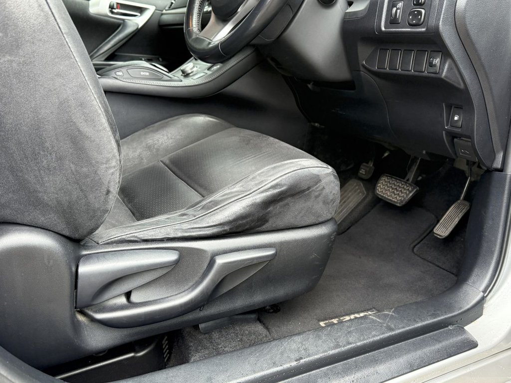 Used Lexus CT 2011 for sale - 76665726: Photo 34