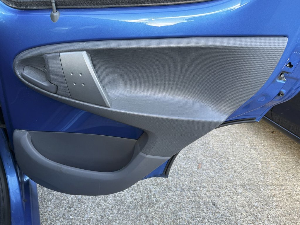 Used Peugeot 107 2011 for sale - 76287162: Photo 36