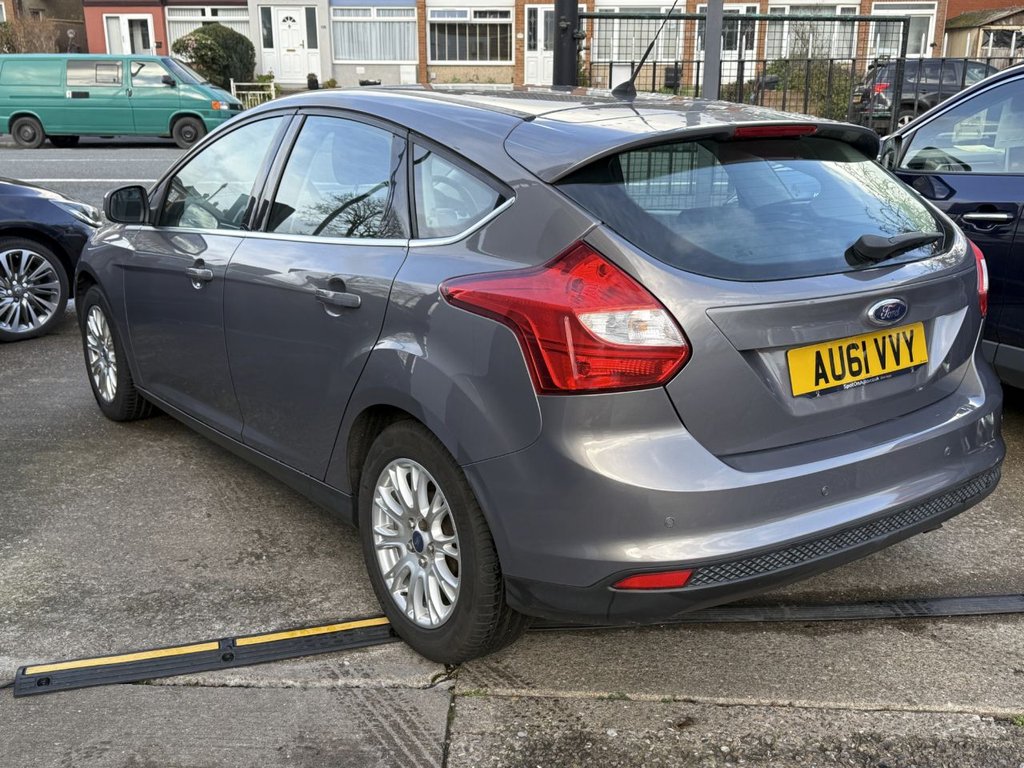 Used Ford Focus 2011 for sale - 77319450: Photo 5