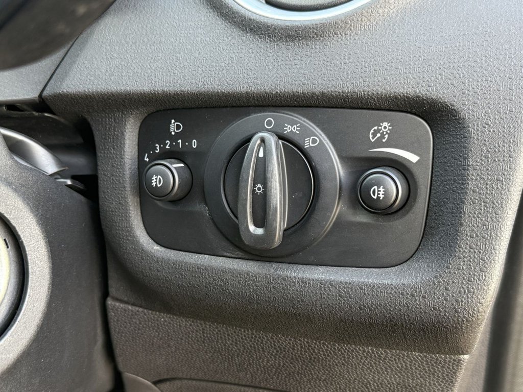 Used Ford Fiesta 2014 for sale - 78167093: Photo 40