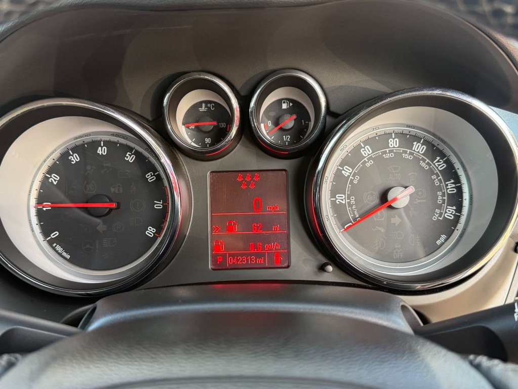 Used Vauxhall Zafira Tourer 2015 for sale - 76287163: Photo 17