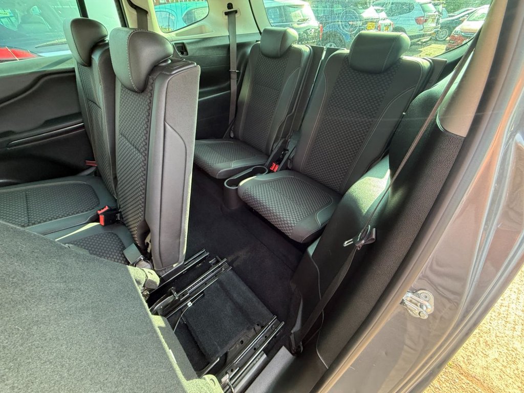 Used Vauxhall Zafira Tourer 2015 for sale - 76287163: Photo 32
