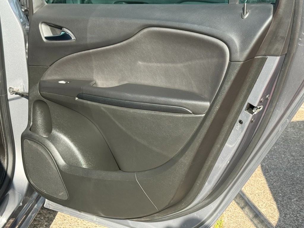 Used Vauxhall Zafira Tourer 2015 for sale - 76287163: Photo 42