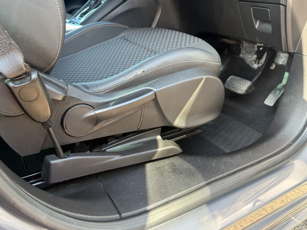 Used Vauxhall Zafira Tourer 2015 for sale - 76287163: Photo 46