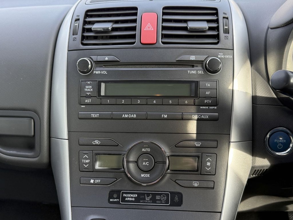 Used Toyota Auris 2011 for sale - 77976584: Photo 14