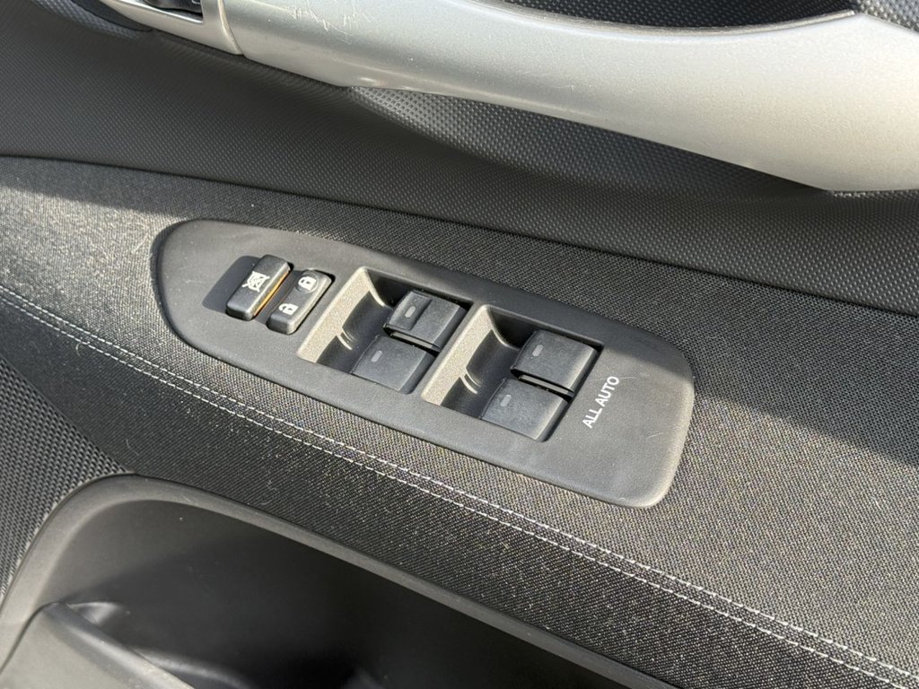 Used Toyota Auris 2011 for sale - 77976584: Photo 28