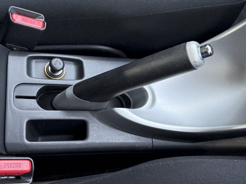 Used Toyota Auris 2011 for sale - 77976584: Photo 29