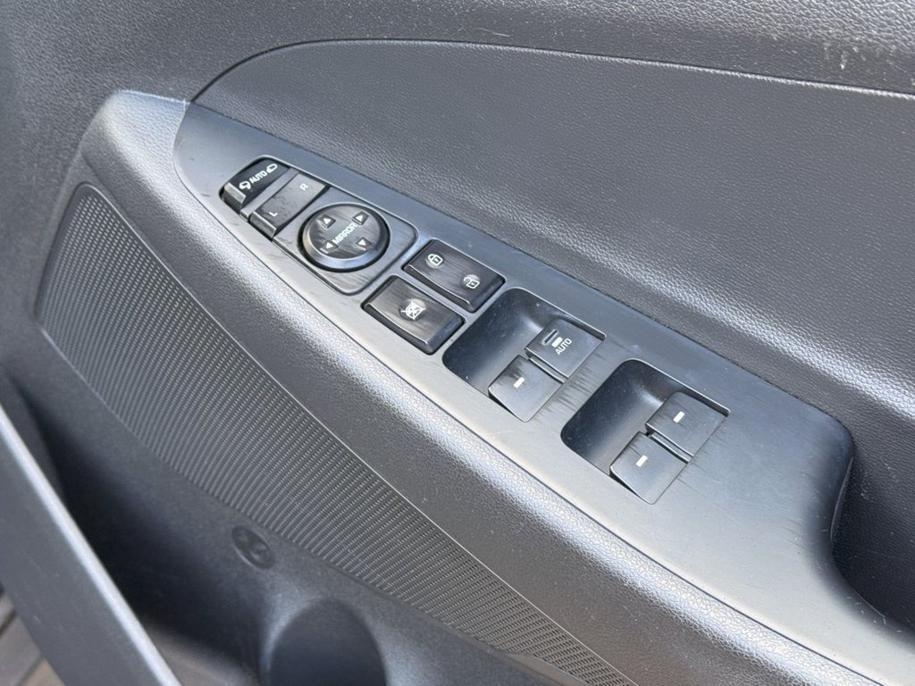 Used Hyundai TUCSON 2015 for sale - 77621136: Photo 36