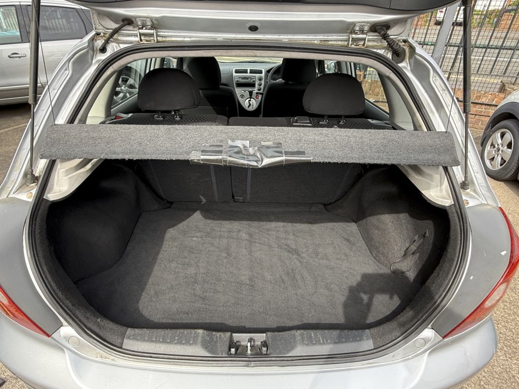 Used Honda Civic 2002 for sale - 78212774: Photo 22