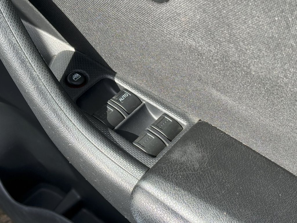 Used Honda Civic 2002 for sale - 78212774: Photo 38