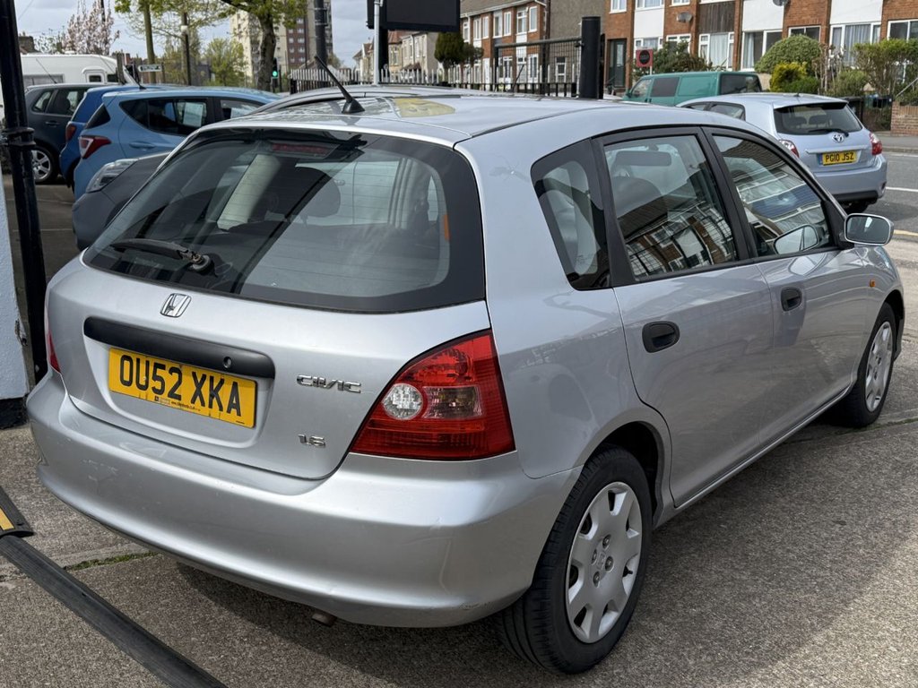 Used Honda Civic 2002 for sale - 78212774: Photo 5