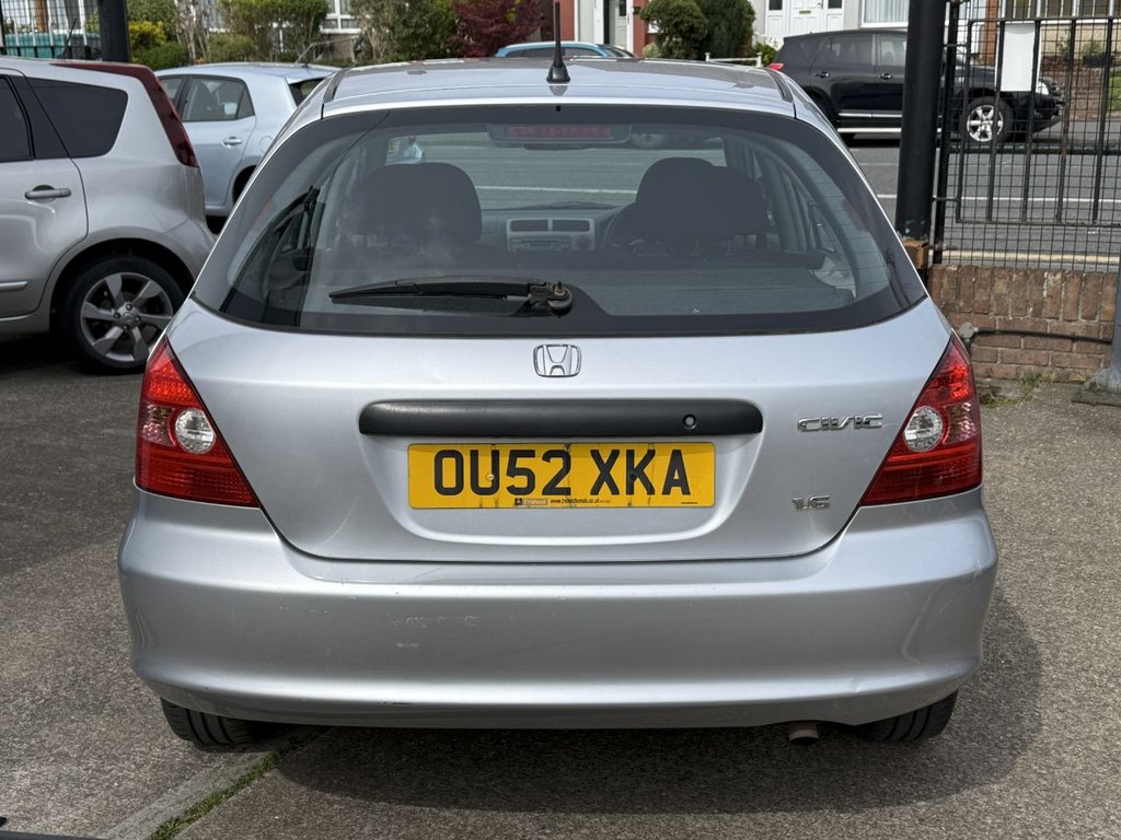 Used Honda Civic 2002 for sale - 78212774: Photo 9