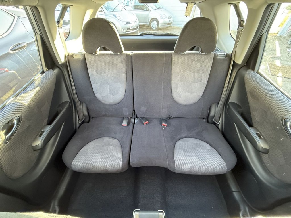 Used Honda Jazz 2006 for sale - 76941651: Photo 12