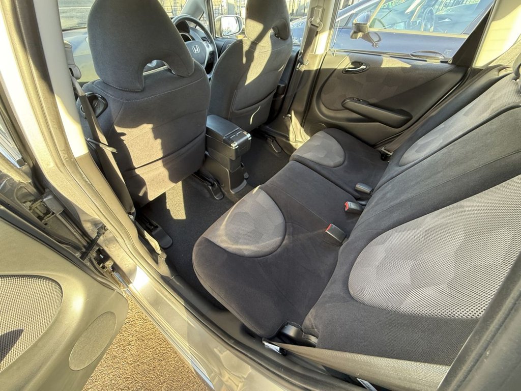 Used Honda Jazz 2006 for sale - 76941651: Photo 14
