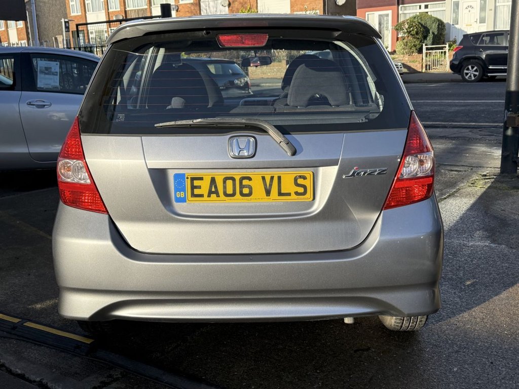 Used Honda Jazz 2006 for sale - 76941651: Photo 17