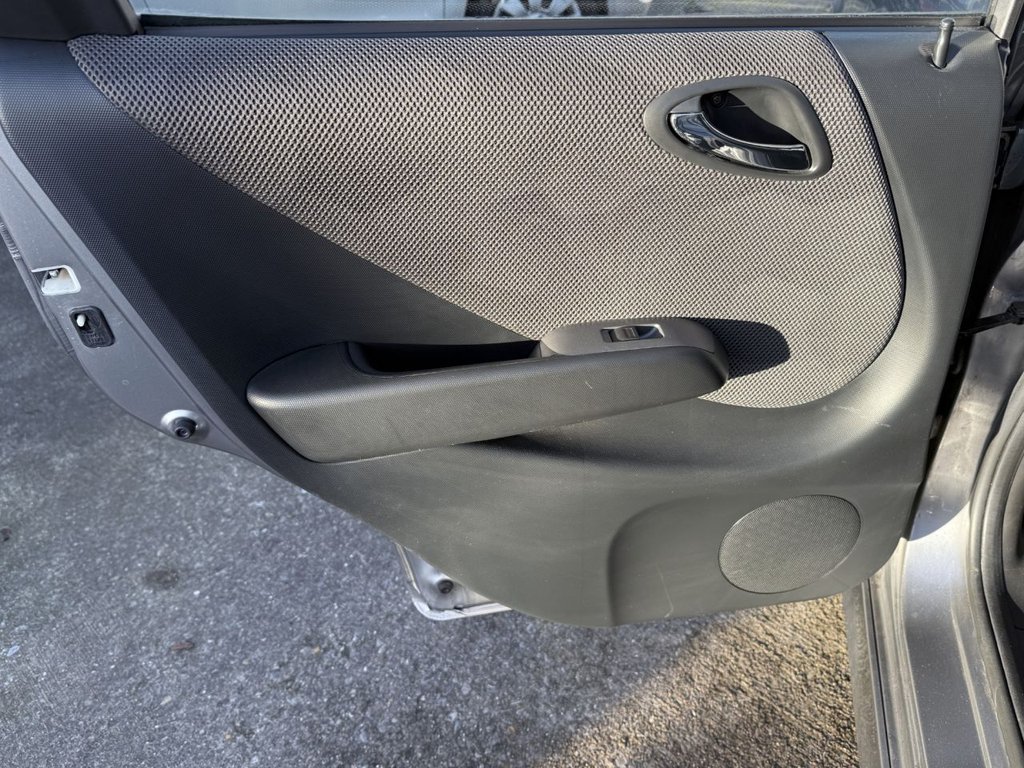 Used Honda Jazz 2006 for sale - 76941651: Photo 36