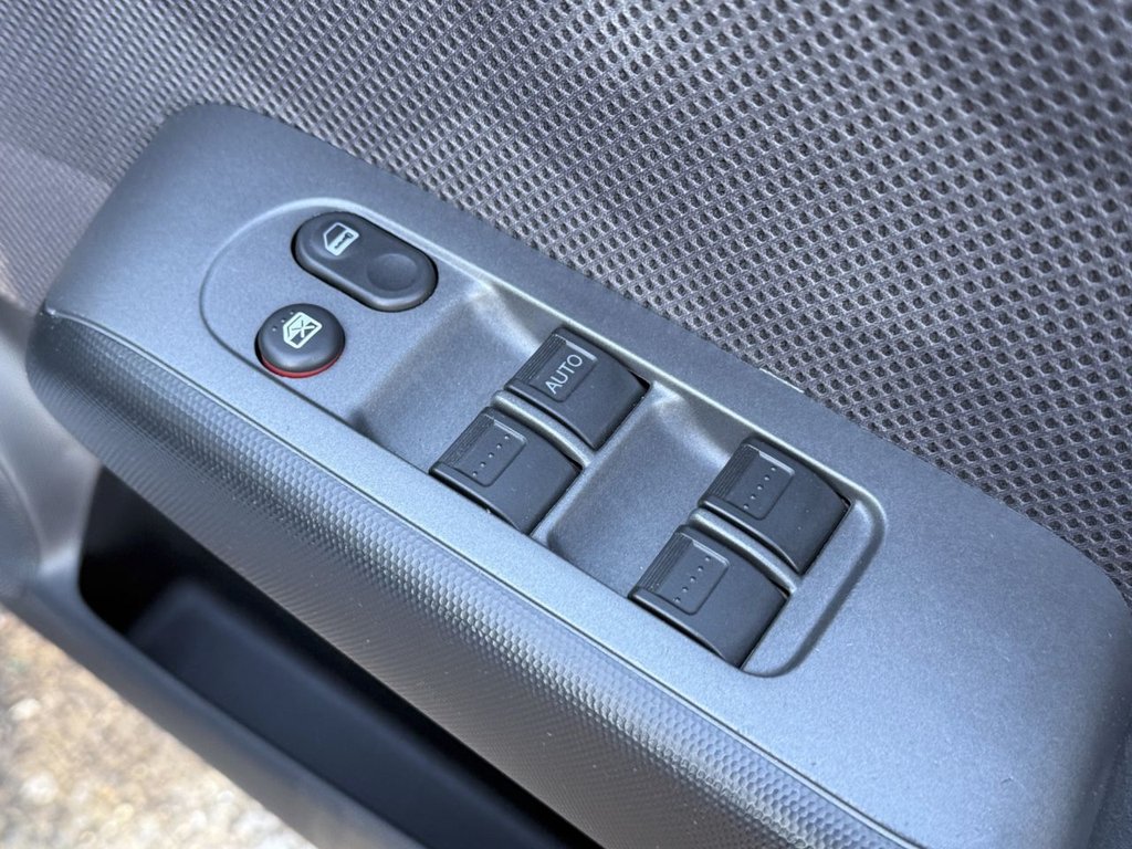 Used Honda Jazz 2006 for sale - 76941651: Photo 39