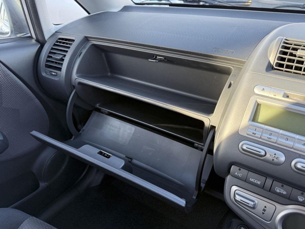 Used Honda Jazz 2006 for sale - 76941651: Photo 48