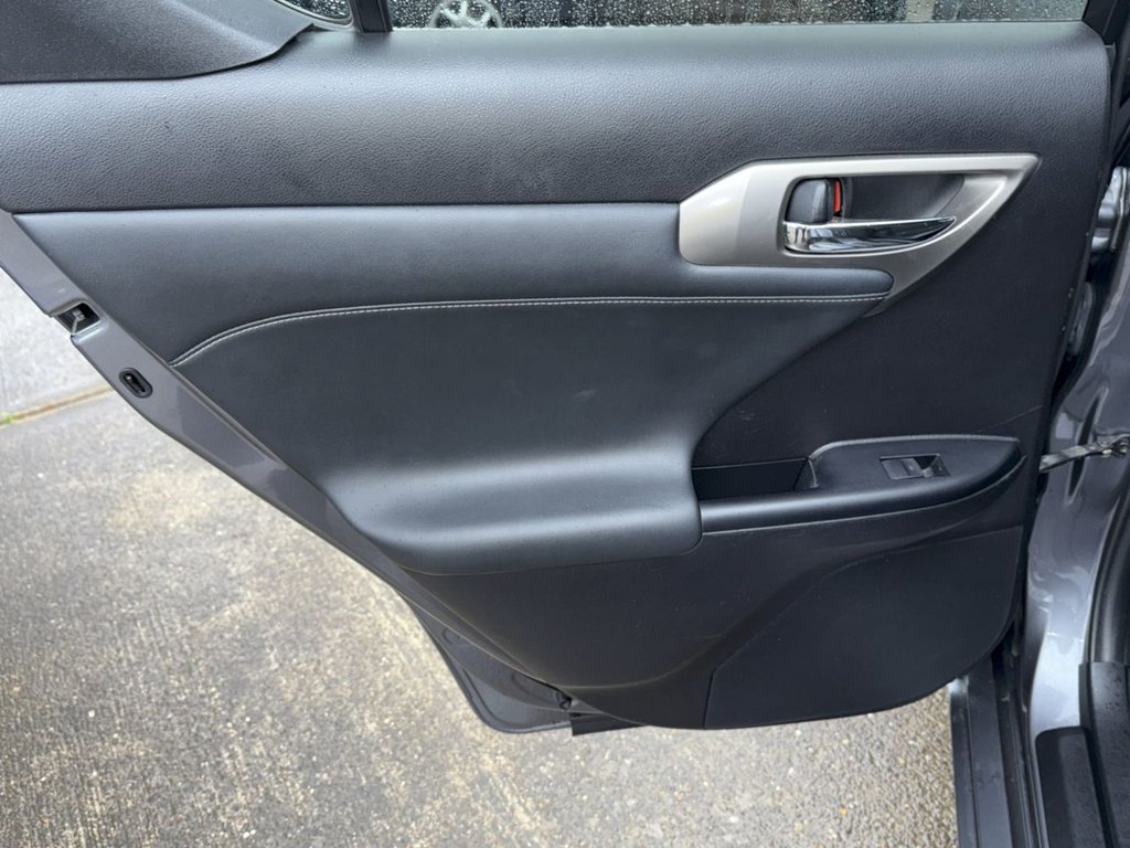 Used Lexus CT 2014 for sale - 76665658: Photo 33