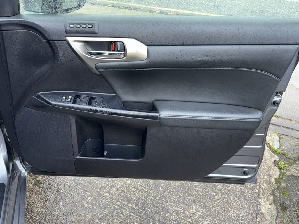 Used Lexus CT 2014 for sale - 76665658: Photo 35