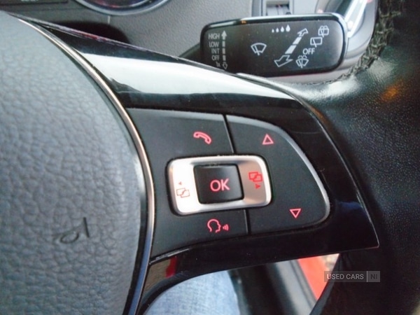 Used Volkswagen Polo 2015 for sale - 77268473: Photo 9