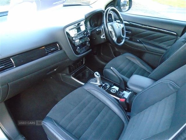 Used Mitsubishi Outlander 2016 for sale - 76743689: Photo 25