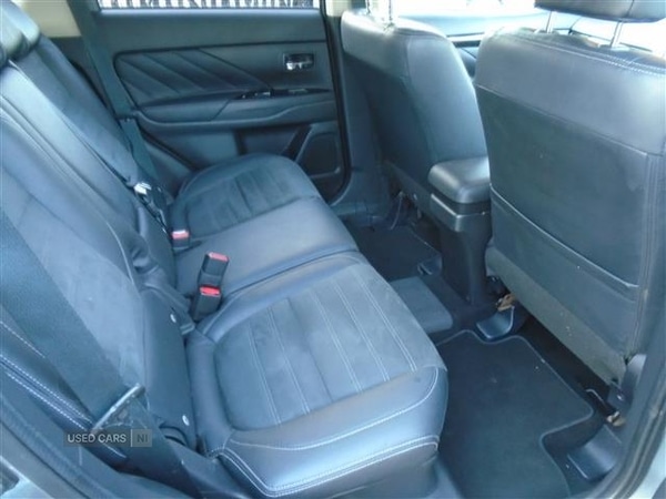 Used Mitsubishi Outlander 2016 for sale - 76743689: Photo 8